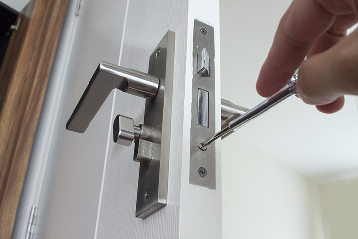 Our local locksmiths are able to repair and install door locks for properties in Luton and the local area.